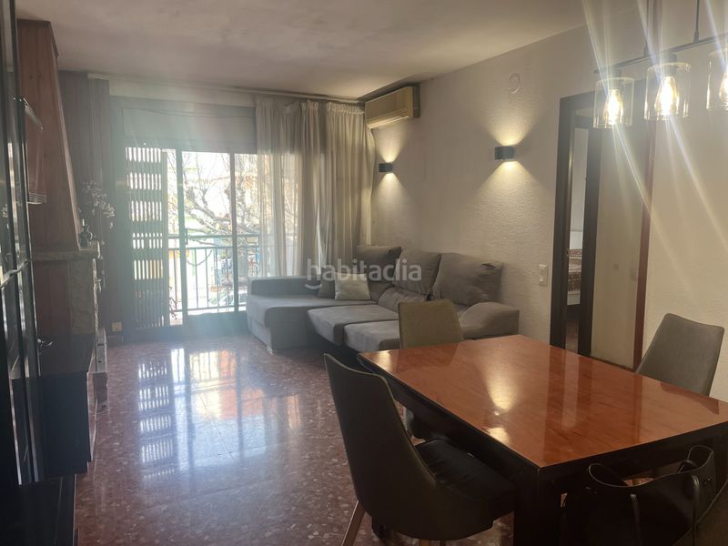 Foto fe8d5df6-c751-478c-91f7-67d808e61c62. Piso en passeig del doctor moragas 204 en pleno centro, mejor zona de barbera vivienda con parking, 4 habitaciones en Barberà del Vallès