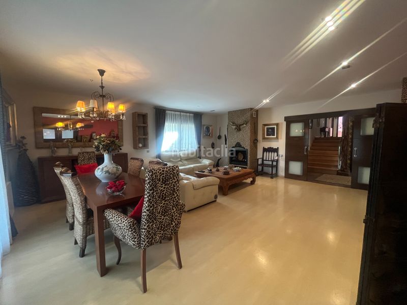 Foto 05e3f552-c57b-4932-a4a1-84d8feb67aa0. Chalet en carrer llobregat 18 preciosa casa en Begues