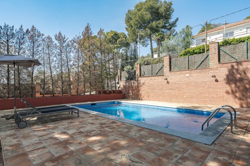 Foto 4fe94069-2728-4be2-9be6-9ce516e8abbd. Casa amb calefacció aparcament piscina a Montmar Castelldefels