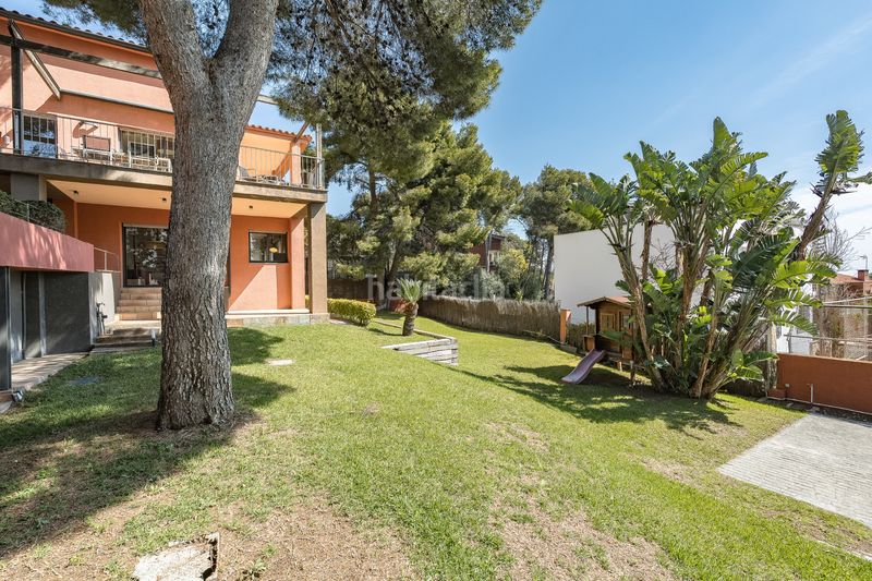 Foto c52dbf70-95b1-40df-97f0-c8be0cd2bae3. Casa amb calefacció aparcament piscina a Montmar Castelldefels