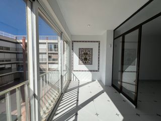 Pis a Baixador. Piso en venta en paseo marítim