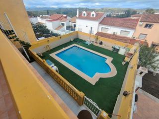 Chalet  Calle lara castañeda. Vivienda en venta