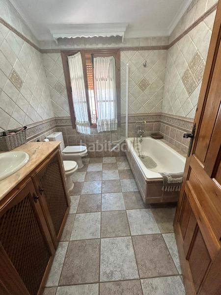 Foto 48889b3c-b07f-43c8-aed5-60a7c6de869e. Casa adosada en calle virgen de la candelaria 19 casa en venta en Málaga