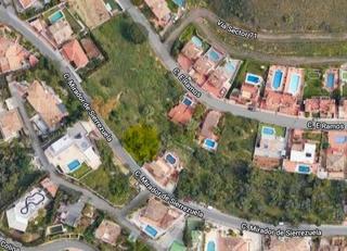 Terreno residencial en Campo de Mijas. Solar en venta