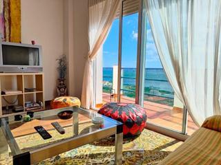 Chalet in San García. Unifamiliar aislada en el faro de punta carnero