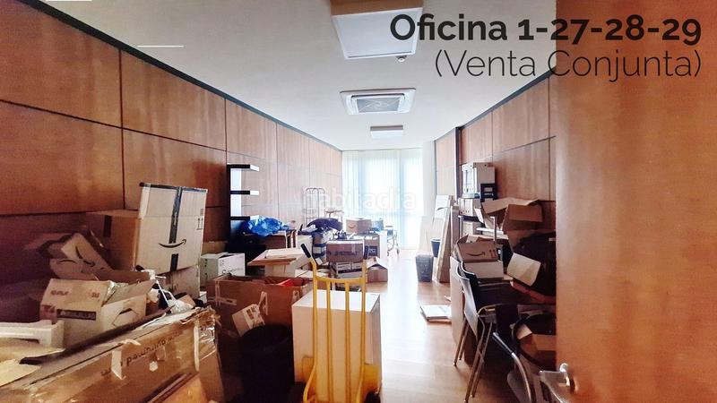 Foto 2966cbe9-234d-488f-80f9-621cc9354e76. Oficina s en edifico azabache a 650 m2 en Barrios (Los)