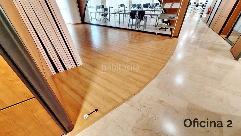 Foto 6b1d698b-1a3b-40f4-936e-b31dfc62b4be. Oficina s en edifico azabache a 650 m2 en Barrios (Los)