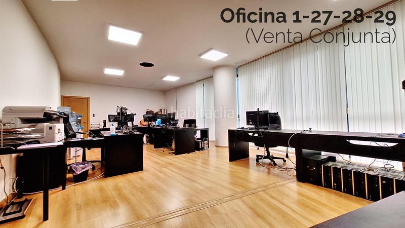 Foto e05721e1-8b05-4e33-aac3-6baf87ae27dc. Oficina s en edifico azabache a 650 m2 en Barrios (Los)