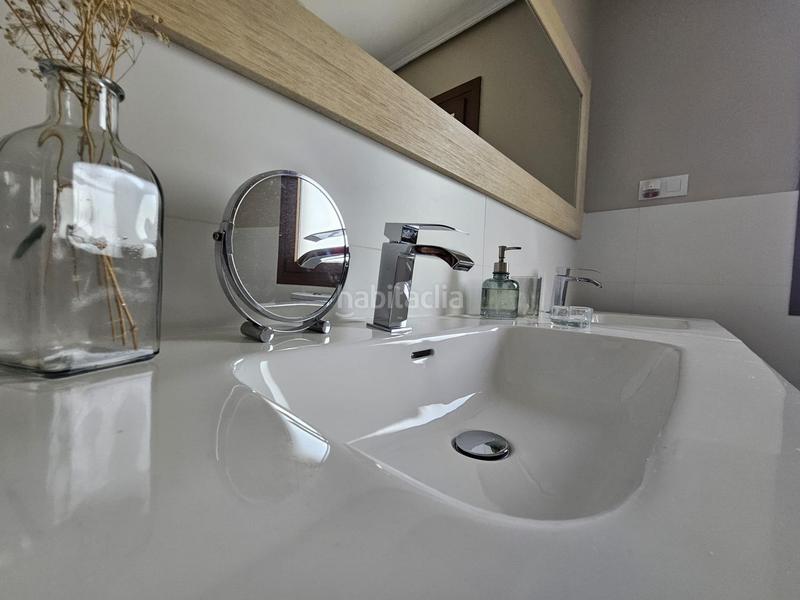 Foto a65d38d1-cd1d-4f1e-93ca-4d04e37e328b. Chalet espectacular chalet soleado en colonia san miguel en Algeciras