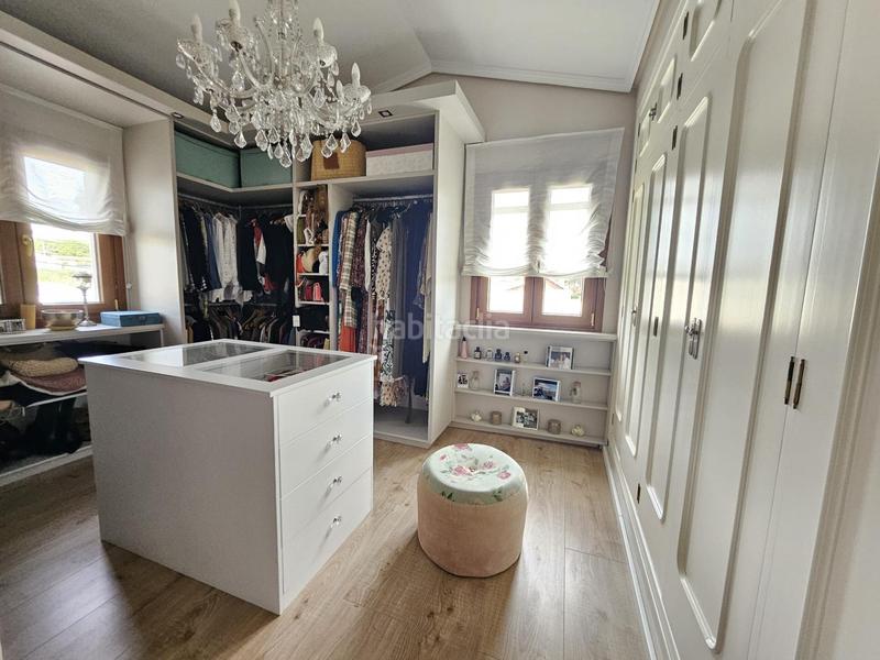 Foto a8f145e8-8fe2-4b87-a27f-346fa8b70d66. Chalet espectacular chalet soleado en colonia san miguel en Algeciras