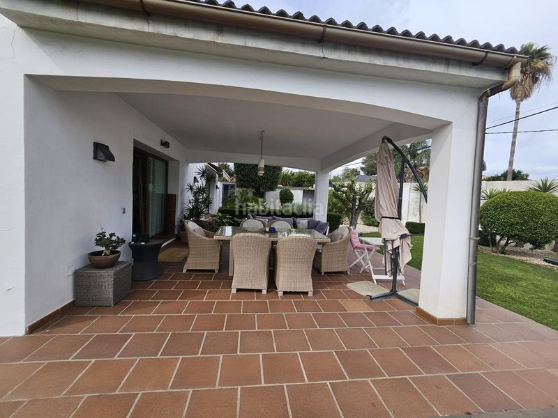Foto 07ada4d0-a952-40d7-93e9-0d7f63e46c30. Chalet con piscina in Los Pinos Algeciras