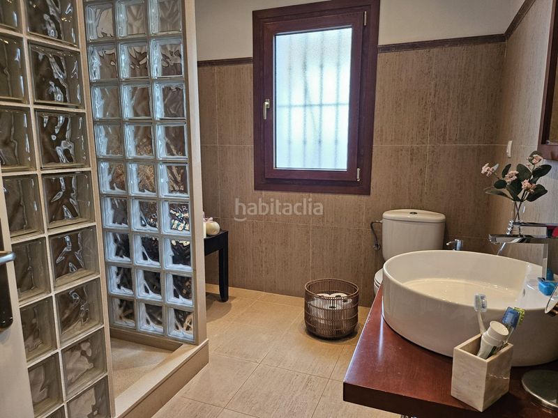 Foto 4807f4bf-e08f-4eaa-ad0a-42b5a37b76b7. Chalet con piscina in Los Pinos Algeciras