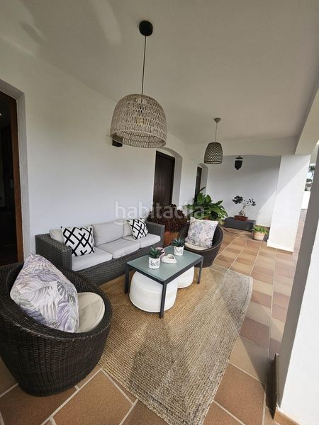 Foto 98bece58-9d3d-4550-b2be-9d4d15cf565e. Chalet con piscina in Los Pinos Algeciras