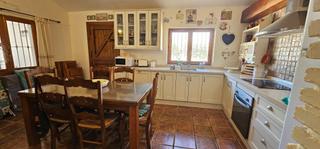 Xalet  Calle palomas las. Villa con encanto en guadacorte  piscina, parcela amplia y priva