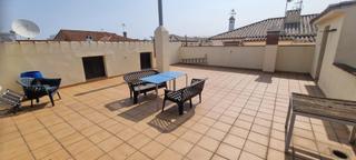Haus in El Rinconcillo. 1 planta con patio, azotea y estudio  zona embarcadero, algecira