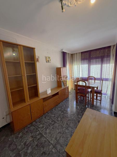 Foto 01dafdf5-43a1-4652-bdd9-5e54ac2c42a4. Piso  en venta a un paso del centro 3 dormitorios y trastero en Algeciras