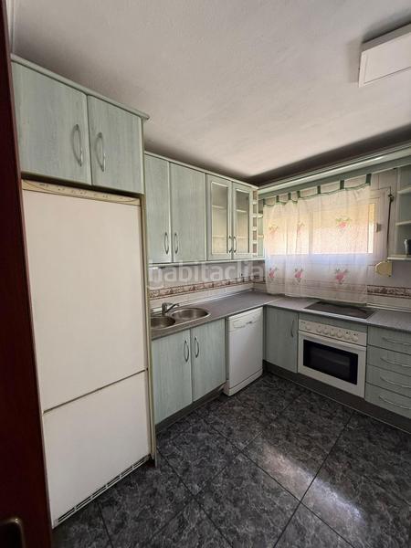 Foto 15f976d6-cdc6-4f1d-bc33-dce5ecc2c221. Piso  en venta a un paso del centro 3 dormitorios y trastero en Algeciras