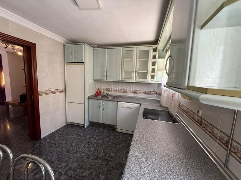 Foto 33a996b2-4f4d-49be-afa8-2e75997281e4. Piso  en venta a un paso del centro 3 dormitorios y trastero en Algeciras