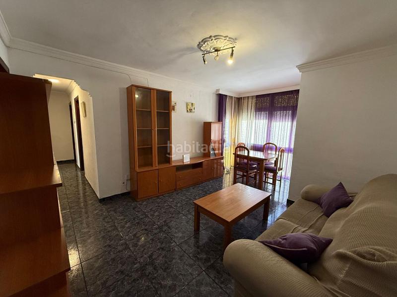 Foto 48951f5d-7d6b-411e-aadf-86485621d8d7. Piso  en venta a un paso del centro 3 dormitorios y trastero en Algeciras
