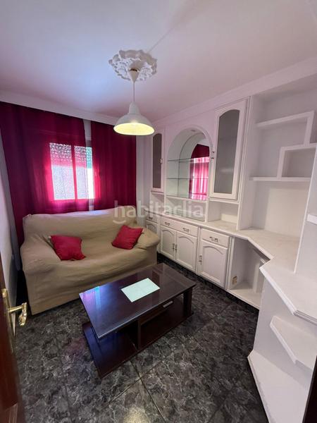 Foto e91ea81a-38fb-4ae3-8f6b-f66b39d5fa47. Piso  en venta a un paso del centro 3 dormitorios y trastero en Algeciras