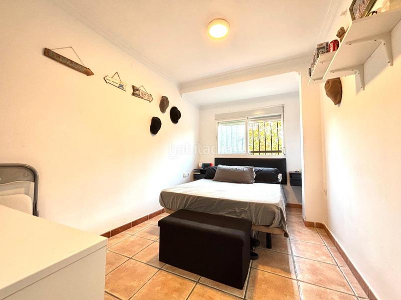 Foto b47b6c9e-7629-4e1c-bed6-ecc98e7c5320. Casa adosada amplia casa familiar en los pastores con terraza chillout y ubicación inmejorable en Algeciras