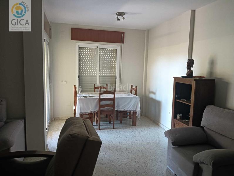 Foto 1636f5d2-7d57-49d8-99d9-1eb7559f69d9. Casa pareada  con jardín, chimenea y parking en la menacha. en Algeciras