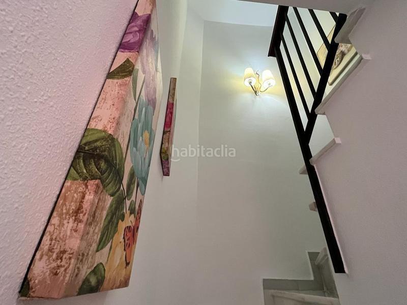 Foto 07460cd0-fabc-4ac7-a14b-a40814274ccf. Rent semi detached house with parking in El Rinconcillo Algeciras