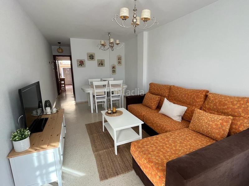 Foto 38e65a06-7c26-47df-a05f-6956b020d60c. Rent semi detached house with parking in El Rinconcillo Algeciras