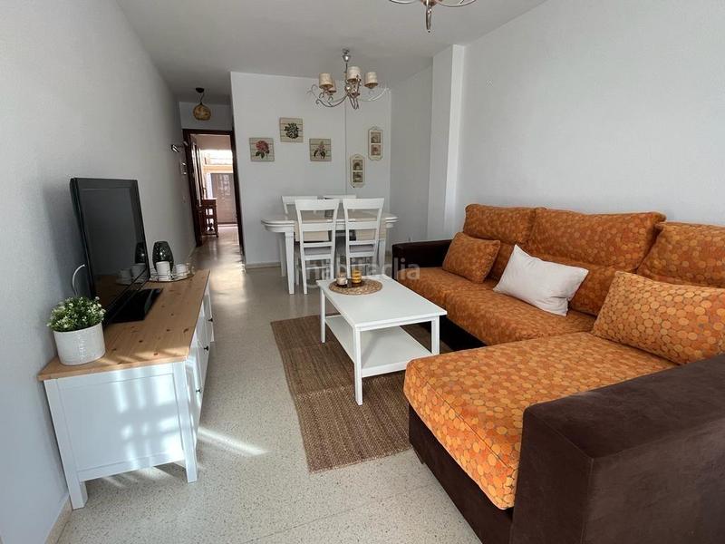 Foto 9106c7bb-08fb-4453-b794-11401bfb5135. Rent semi detached house with parking in El Rinconcillo Algeciras