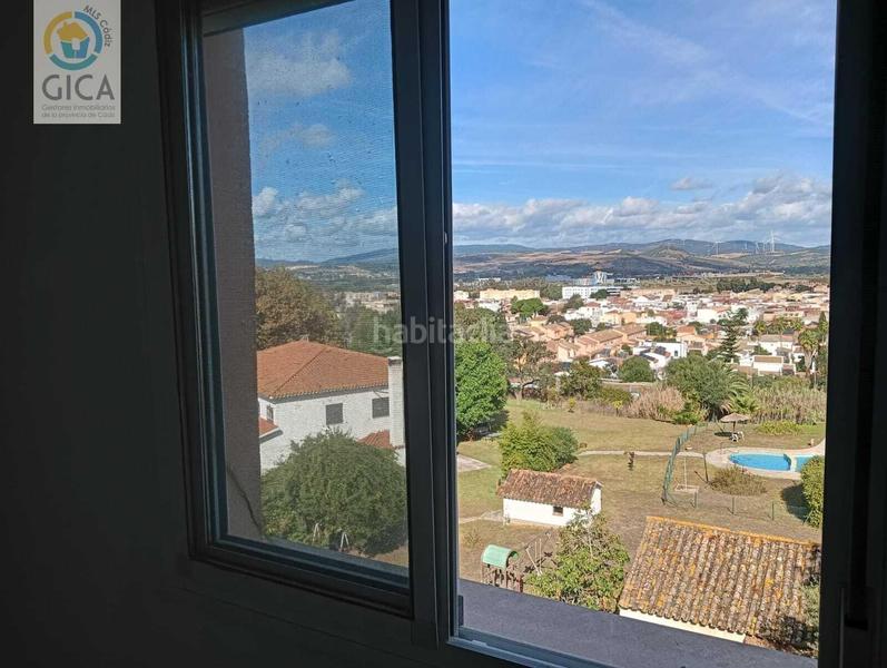 Foto 8f077181-70f8-46c7-bc19-b314081b703d. Pis amb aparcament piscina a La Reconquista - El Rosario Algeciras