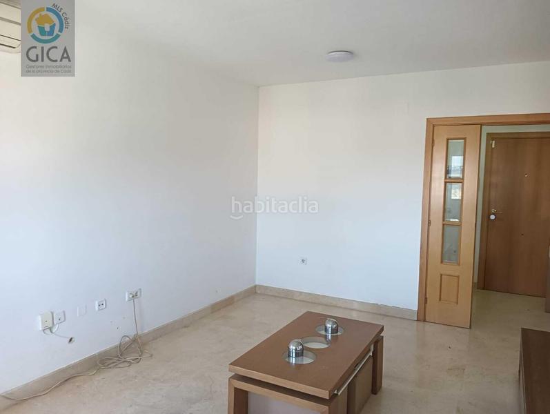 Foto e9afe111-a352-4e93-b812-b4af69c13337. Pis amb aparcament piscina a La Reconquista - El Rosario Algeciras