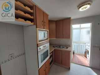 Pis  Calle rosario puerto. Se vende piso de vpo de tres dormitorios en algeciras