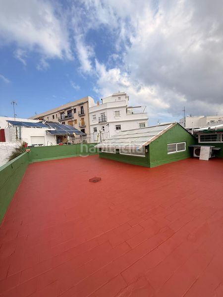 Foto 812da4bc-a904-4718-9612-4f3ba0719ab3. Casa amb aparcament a Casco Antiguo Algeciras