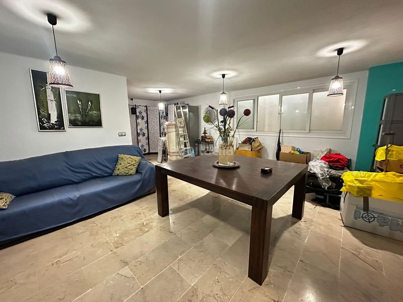 Foto 3fc314c9-4d80-4042-acac-80792376261a. Casa aparellada amb aparcament piscina a La Alcaidesa