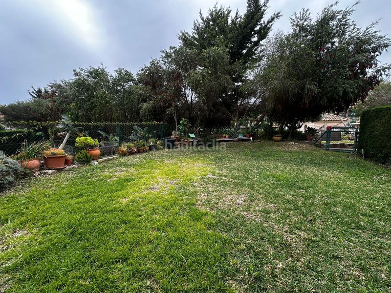 Foto 7a0928e1-e6bf-4971-8ff0-70d892bf7151. Casa aparellada amb aparcament piscina a La Alcaidesa