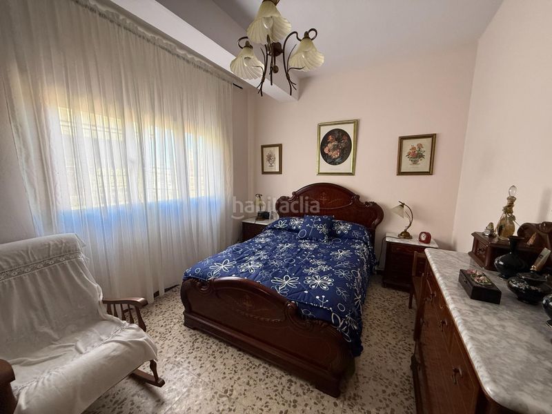 Foto fe262336-b80a-421c-8ca0-014df7bea5f1. Casa aparellada amb aparcament a Pescadores - Saladillo Algeciras
