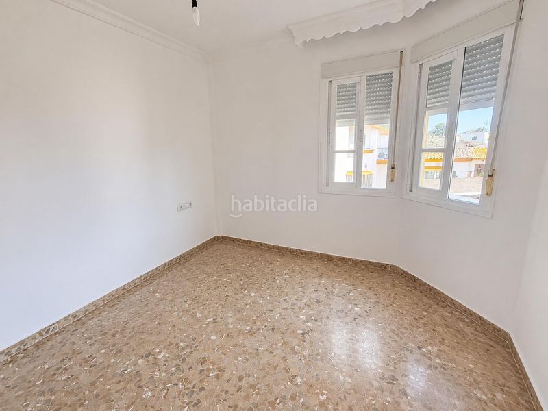 Foto 0aa567a6-9251-403c-b842-ad8c372a2605. Casa adossada amb aparcament a El Rinconcillo Algeciras