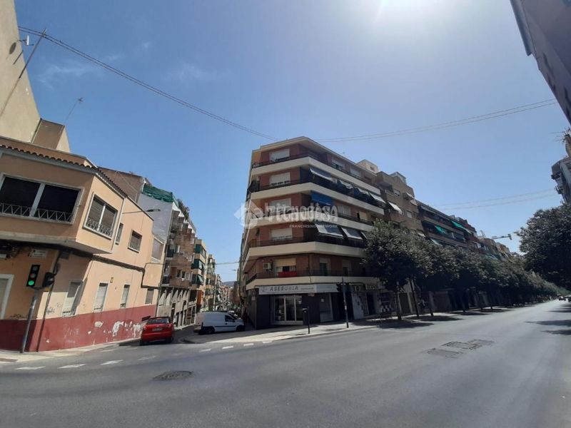 Foto e7da5f40-1d46-40bc-8830-abcdd4314bd8. Pis a Campoamor Alicante