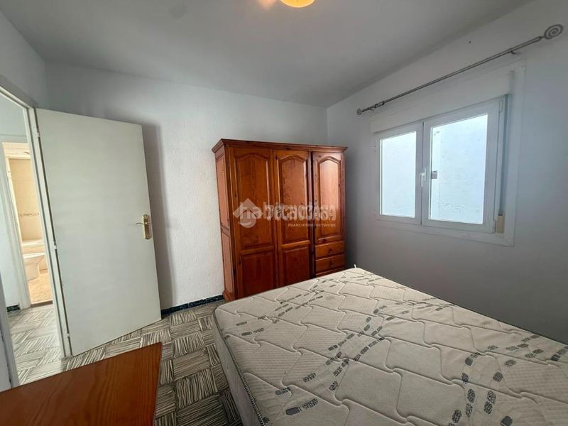 Foto d656ed86-b768-46d1-b01d-4c3e013ea652. Àtic a Los Ángeles Alicante