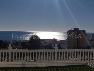 Pis en Montemar. Estupendo y amplio piso en montemar. 3 dormitorios. terraza