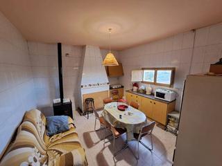 Casa a Purias. Se vende vivienda con 110m2 aprox y 7000m2 aprox de parcela comp