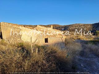 Casa en Bejar. Se vende finca a 10 minutos de puerto lumbreras