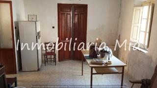 Maison à Puerto Lumbreras. Inversión ideal casa céntrica con patio y 120m por reformar