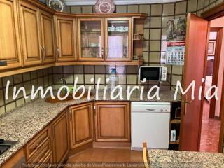 Pis a San José. Piso 4 habitaciones, 2 baños, cocina, salón comedor luminoso en