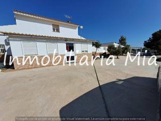 Casa a Escucha. Gran oportunidad finca de lujo con 3 casas  producción de pistac