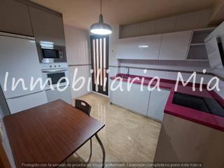 Pis a Puerto Lumbreras. Amplio piso de 3 habitaciones con garaje junto al centro del pue