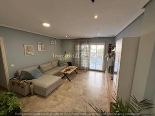 Piso en Manantiales-Estación de Autobuses. Amplio piso de 3 habitaciones, terraza de 60 metros, piscina com