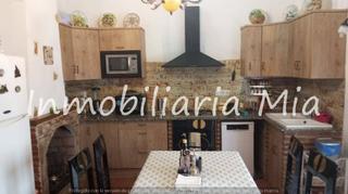 Casa a Puerto Lumbreras. 2 casas en una con 4 dormitorios, 2 baños y cochera puerto lumbr