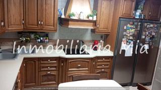 Appartement à Puerto Lumbreras. Gran piso céntrico en puerto lumbreras 4 dormitorios, 2 baños y