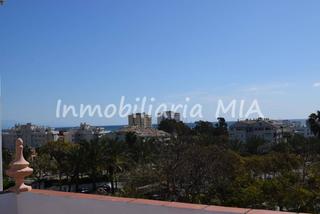 House in La Colina. Adosado de 4 dormitorios.garaje. vistas al mar